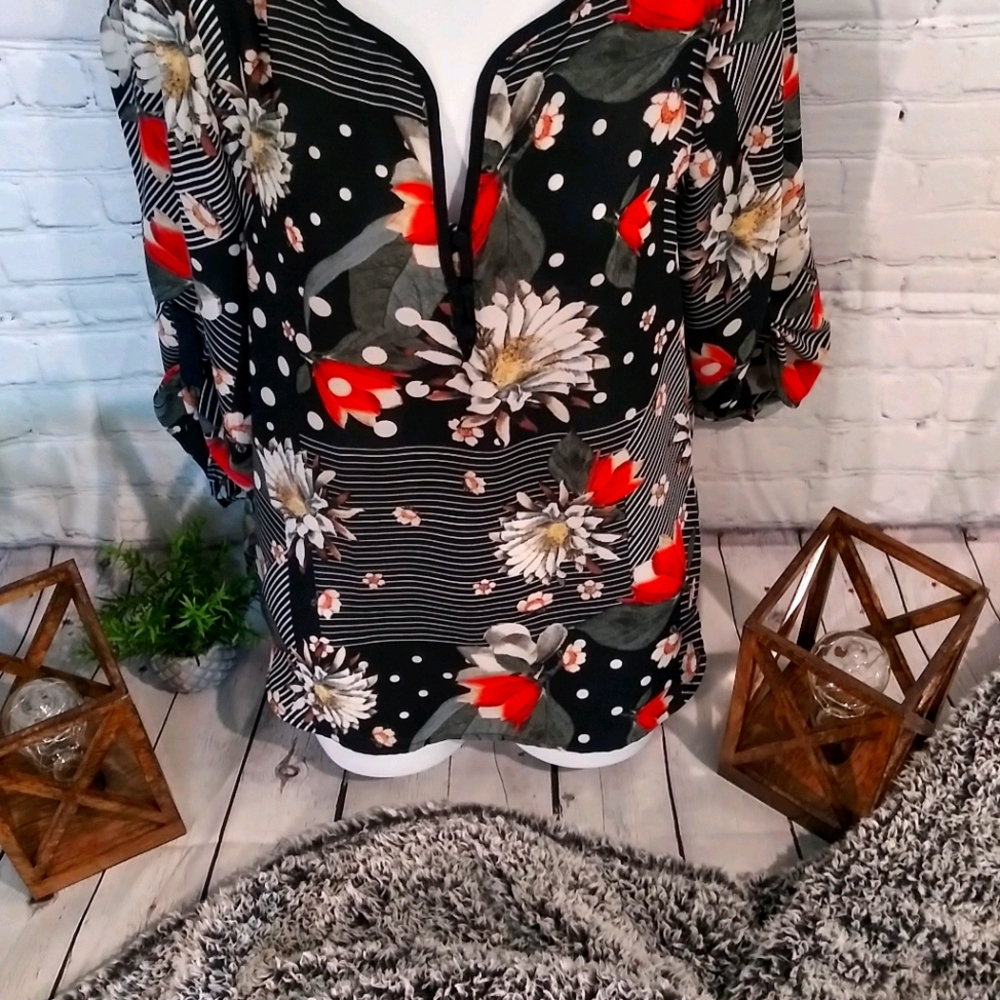 Woman's Spense Dress Shirt
